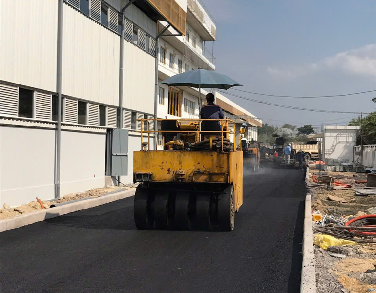 Thi công thảm nhựa nhà xưởng 